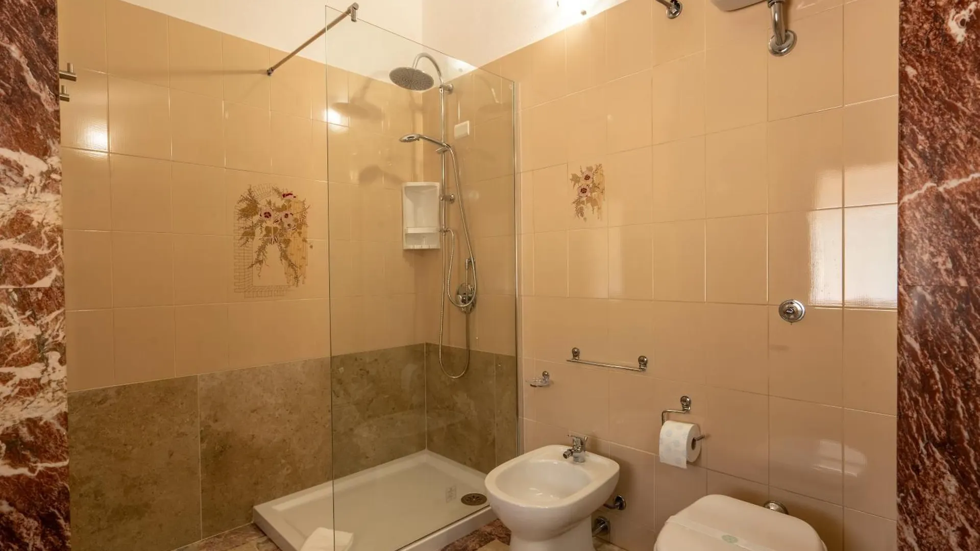 アパート Villa Bonaria Vacation Home カポテッラ